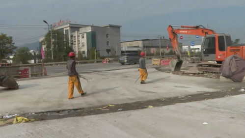最新進(jìn)展 松陽(yáng)這條公路瀝青路面鋪砌施工進(jìn)入收尾階段啦